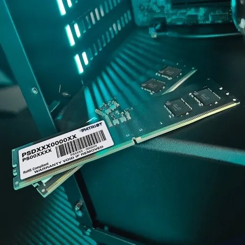 SIGNATURE LINE DDR5